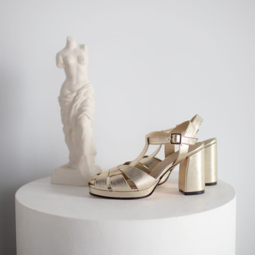 SANDALIAS LOLA PLATINO