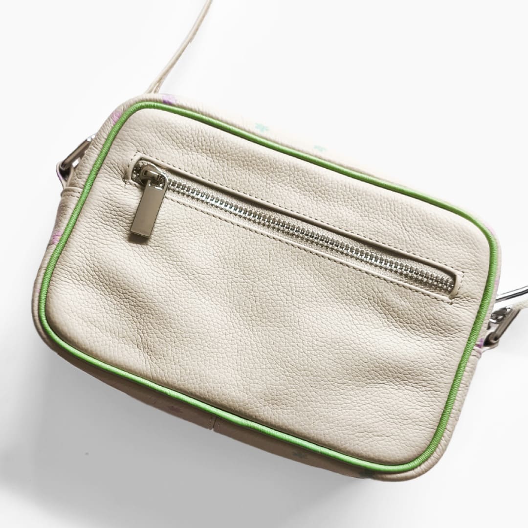 CARTERA MAGNOLIA CON VERDE MENTA