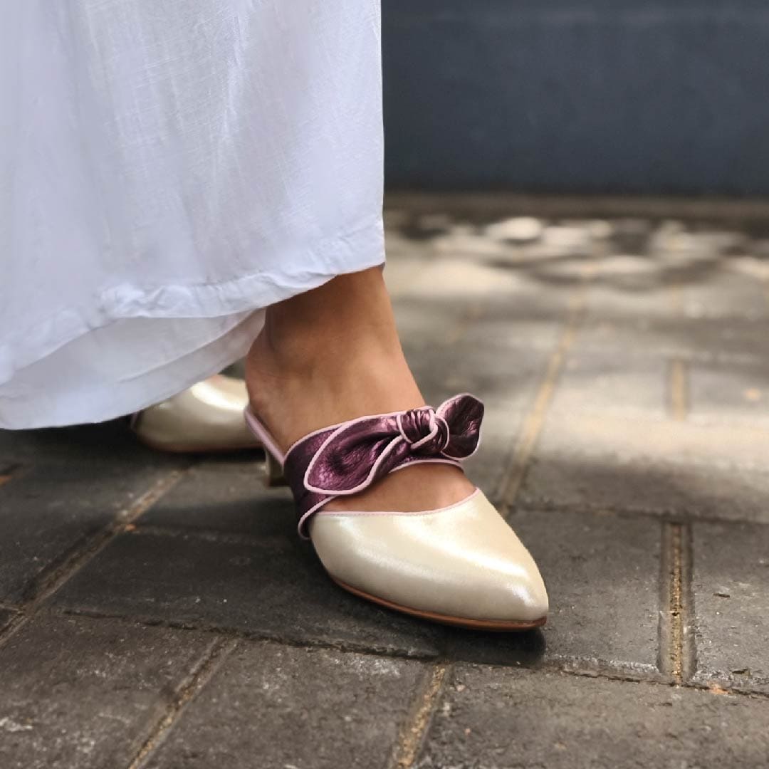 TACONES LIA CHAMPAGNE CON BURGUNDY METALIZADO